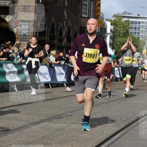 13.09.2026 - 21. swb-Marathon Bremen Strokosch-Dieckow http://msf.ph/oto/10379386 13.09.2026 11:04:13 Ziel 10152, 10357, 10403, 10429, 10607, 10659, 10720, 10726, 10796, 10912, 10918, 11149, 11319, 11325, 11451, 11470, 11471, 11511, 11618, 11868, 11967, 12140, 12260, 12392, 12433, 12504, 10182, 10245, 10526, 10613, 10755, 11214, 11215, 11248, 11336, 11410, 11720, 11740, 12009, 12929 meine-sportfotos.de