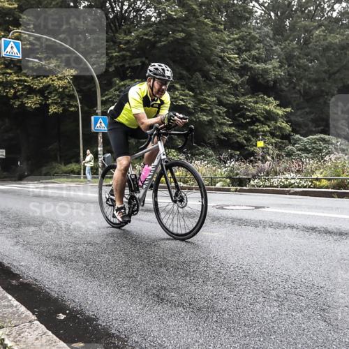 13.09.2026 - Stadtparktriathlon H.Heesch http://msf.ph/oto/10379389 13.09.2026 10:10:09 Radfahren 233, 261, 316 meine-sportfotos.de