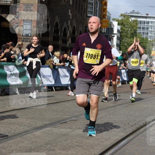 13.09.2026 - 21. swb-Marathon Bremen Strokosch-Dieckow http://msf.ph/oto/10379400 13.09.2026 11:04:13 Ziel 10152, 10357, 10403, 10429, 10607, 10659, 10720, 10726, 10796, 10912, 10918, 11149, 11319, 11325, 11451, 11470, 11471, 11511, 11618, 11868, 11967, 12140, 12260, 12392, 12433, 12504, 10182, 10245, 10526, 10613, 10755, 11214, 11215, 11248, 11336, 11410, 11720, 11740, 12009, 12929 meine-sportfotos.de