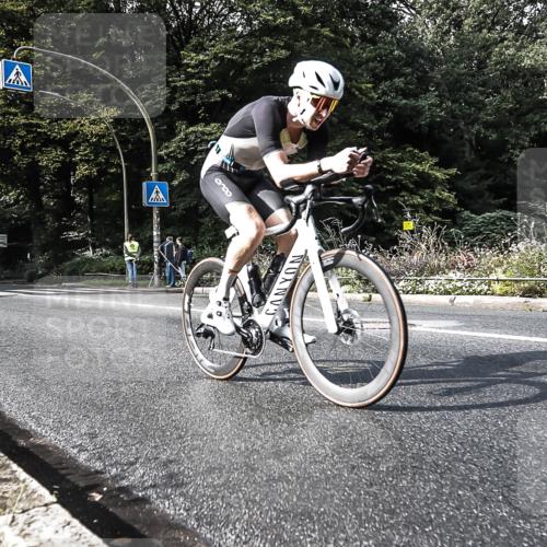 13.09.2026 - Stadtparktriathlon H.Heesch http://msf.ph/oto/10379411 13.09.2026 10:51:17 Radfahren 364, 534 meine-sportfotos.de