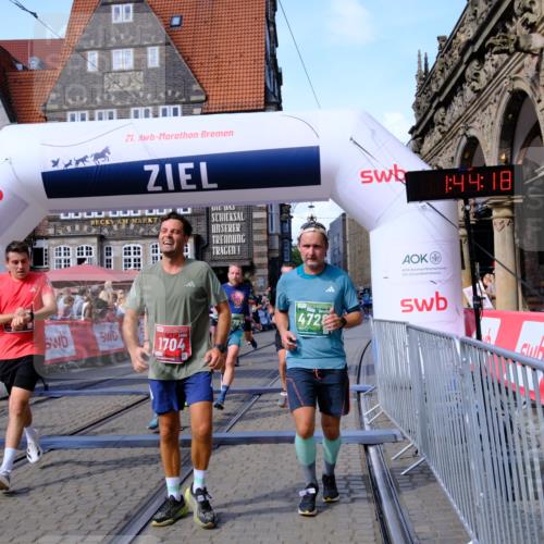 13.09.2026 - 21. swb-Marathon Bremen Tim E. http://msf.ph/oto/10379420 13.09.2026 13:14:40 Ziel 107, 235, 376, 469, 1043, 1125, 1492, 1542, 1814, 1998, 2043, 2084, 2203, 2913, 2922, 3085, 3545, 4452, 4728, 5794, 5836, 5986, 6130, 6506, 7117, 7591, 7659, 7826, 8456, 8919, 9783, 9868 meine-sportfotos.de
