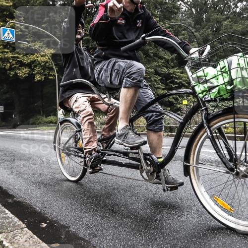 13.09.2026 - Stadtparktriathlon H.Heesch http://msf.ph/oto/10379433 13.09.2026 10:10:39 Radfahren 309, 342 meine-sportfotos.de