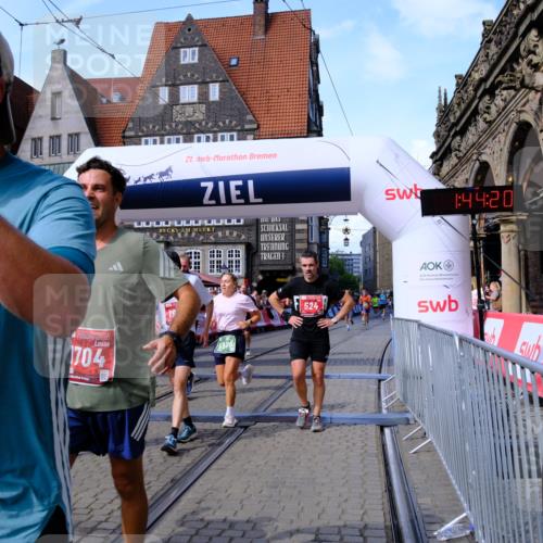 13.09.2026 - 21. swb-Marathon Bremen Tim E. http://msf.ph/oto/10379435 13.09.2026 13:14:42 Ziel 107, 376, 469, 1043, 1125, 1492, 1542, 1814, 2043, 2084, 2203, 2913, 2922, 3085, 3545, 3821, 4452, 4685, 4728, 5794, 5836, 5986, 6130, 6506, 7117, 7591, 7659, 7826, 8456, 8919, 9783, 9868 meine-sportfotos.de