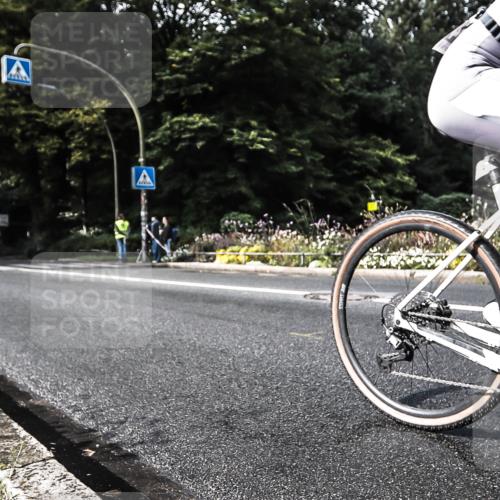13.09.2026 - Stadtparktriathlon H.Heesch http://msf.ph/oto/10379443 13.09.2026 10:51:19 Radfahren 364, 534 meine-sportfotos.de