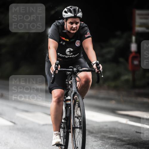 13.09.2026 - Stadtparktriathlon H.Heesch http://msf.ph/oto/10379456 13.09.2026 12:23:00 Radfahren 932, 1026, 1135 meine-sportfotos.de