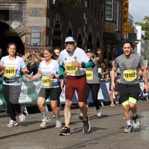 13.09.2026 - 21. swb-Marathon Bremen Strokosch-Dieckow http://msf.ph/oto/10379458 13.09.2026 11:04:15 Ziel 10152, 10357, 10403, 10429, 10607, 10659, 10720, 10726, 10796, 10912, 10913, 10918, 11149, 11319, 11325, 11451, 11470, 11471, 11511, 11618, 11868, 11967, 12140, 12260, 12392, 12433, 12504, 10245, 10526, 10613, 10755, 11214, 11215, 11248, 11410, 11720, 11740, 12009, 12929 meine-sportfotos.de