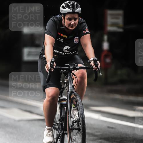 13.09.2026 - Stadtparktriathlon H.Heesch http://msf.ph/oto/10379462 13.09.2026 12:23:00 Radfahren 932, 1026, 1135 meine-sportfotos.de
