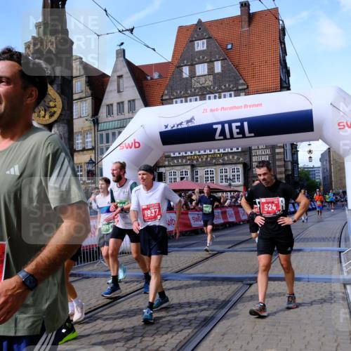 13.09.2026 - 21. swb-Marathon Bremen Tim E. http://msf.ph/oto/10379476 13.09.2026 13:14:43 Ziel 107, 376, 469, 1043, 1125, 1492, 1542, 1814, 2043, 2203, 2913, 3085, 3545, 3821, 4452, 4685, 4728, 5794, 5836, 5986, 6130, 6506, 7117, 7591, 7659, 7826, 8456, 8919, 9783, 9868 meine-sportfotos.de