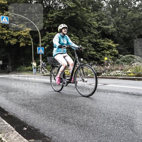 13.09.2026 - Stadtparktriathlon H.Heesch http://msf.ph/oto/10379496 13.09.2026 10:11:25 Radfahren 343 meine-sportfotos.de