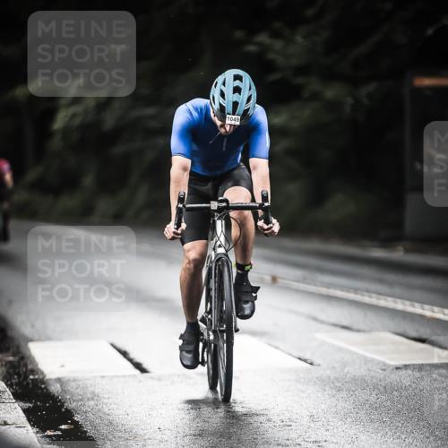 13.09.2026 - Stadtparktriathlon H.Heesch http://msf.ph/oto/10379501 13.09.2026 12:23:10 Radfahren 954, 1049, 1059 meine-sportfotos.de