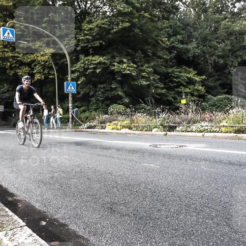 13.09.2026 - Stadtparktriathlon H.Heesch http://msf.ph/oto/10379515 13.09.2026 10:51:29 Radfahren 357 meine-sportfotos.de