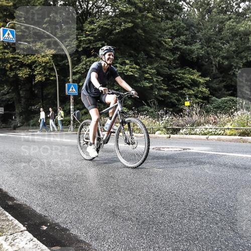 13.09.2026 - Stadtparktriathlon H.Heesch http://msf.ph/oto/10379520 13.09.2026 10:51:30 Radfahren 357 meine-sportfotos.de