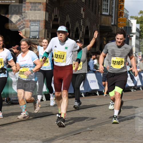 13.09.2026 - 21. swb-Marathon Bremen Strokosch-Dieckow http://msf.ph/oto/10379523 13.09.2026 11:04:15 Ziel 10152, 10357, 10403, 10429, 10607, 10659, 10720, 10726, 10796, 10912, 10913, 10918, 11149, 11319, 11325, 11451, 11470, 11471, 11511, 11618, 11868, 11967, 12140, 12260, 12392, 12433, 12504, 10245, 10526, 10613, 10755, 11214, 11215, 11248, 11410, 11720, 11740, 12009, 12929 meine-sportfotos.de