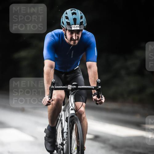 13.09.2026 - Stadtparktriathlon H.Heesch http://msf.ph/oto/10379529 13.09.2026 12:23:11 Radfahren 954, 1049, 1059 meine-sportfotos.de