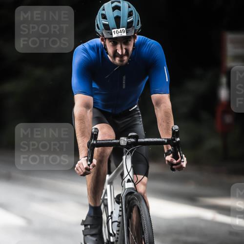 13.09.2026 - Stadtparktriathlon H.Heesch http://msf.ph/oto/10379535 13.09.2026 12:23:11 Radfahren 954, 1049, 1059 meine-sportfotos.de