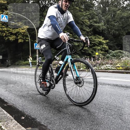 13.09.2026 - Stadtparktriathlon H.Heesch http://msf.ph/oto/10379537 13.09.2026 10:11:42 Radfahren 223 meine-sportfotos.de