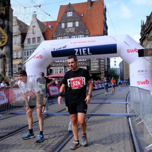 13.09.2026 - 21. swb-Marathon Bremen Tim E. http://msf.ph/oto/10379543 13.09.2026 13:14:45 Ziel 107, 199, 376, 469, 1043, 1125, 1492, 1814, 2043, 2203, 2913, 3085, 3545, 3821, 4452, 4685, 5239, 5794, 5836, 5986, 6130, 6506, 7117, 7659, 7826, 8366, 8456, 9783, 9868 meine-sportfotos.de