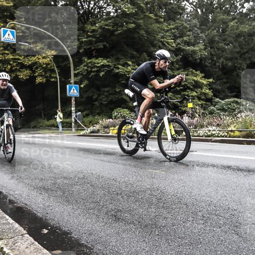 13.09.2026 - Stadtparktriathlon H.Heesch http://msf.ph/oto/10379547 13.09.2026 10:11:48 Radfahren 258, 311, 331 meine-sportfotos.de