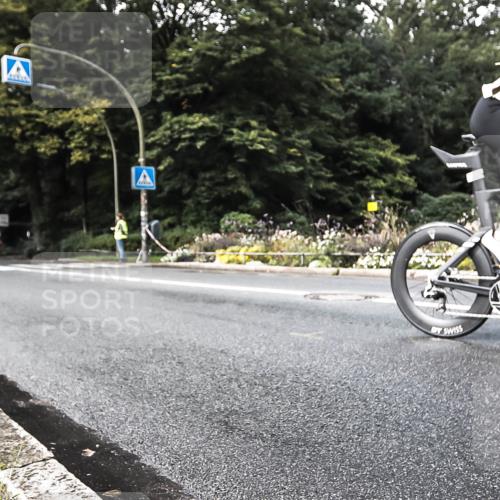 13.09.2026 - Stadtparktriathlon H.Heesch http://msf.ph/oto/10379550 13.09.2026 10:51:41 Radfahren 499, 563 meine-sportfotos.de