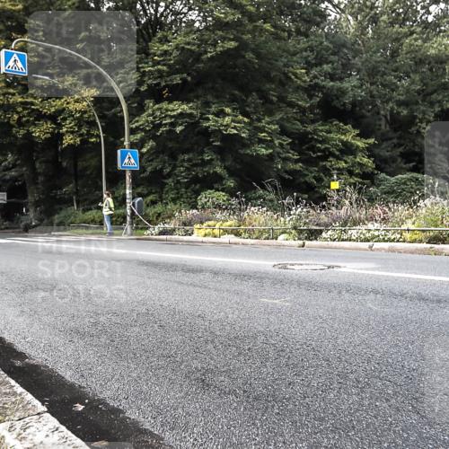 13.09.2026 - Stadtparktriathlon H.Heesch http://msf.ph/oto/10379560 13.09.2026 10:51:43 Radfahren 563, 582 meine-sportfotos.de