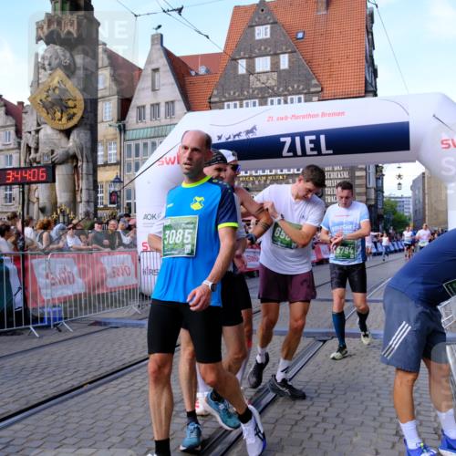 13.09.2026 - 21. swb-Marathon Bremen Tim E. http://msf.ph/oto/10379641 13.09.2026 13:14:54 Ziel 199, 376, 615, 616, 1043, 1125, 1455, 1492, 1814, 2251, 2847, 2971, 2997, 3012, 3085, 3821, 3834, 4097, 4246, 4586, 4685, 5239, 5794, 5836, 5962, 6130, 6506, 7117, 7251, 7782, 7826, 8366, 9242, 9868, 10016 meine-sportfotos.de