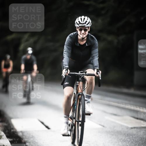 13.09.2026 - Stadtparktriathlon H.Heesch http://msf.ph/oto/10379661 13.09.2026 12:23:33 Radfahren 1001, 1011, 1022, 1079, 1094, 1107 meine-sportfotos.de