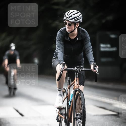 13.09.2026 - Stadtparktriathlon H.Heesch http://msf.ph/oto/10379671 13.09.2026 12:23:34 Radfahren 1001, 1011, 1022, 1079, 1094, 1107 meine-sportfotos.de