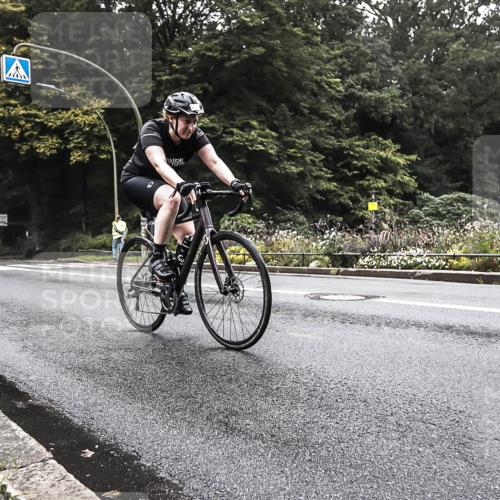 13.09.2026 - Stadtparktriathlon H.Heesch http://msf.ph/oto/10379674 13.09.2026 10:12:54 Radfahren 238, 265, 294 meine-sportfotos.de