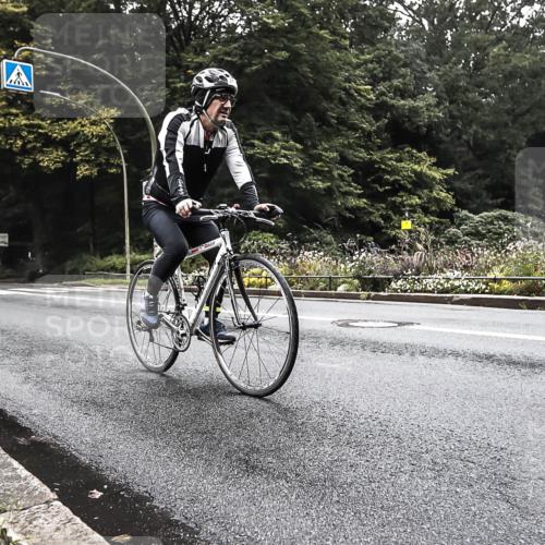 13.09.2026 - Stadtparktriathlon H.Heesch http://msf.ph/oto/10379720 13.09.2026 10:13:37 Radfahren 242, 313, 321, 328 meine-sportfotos.de