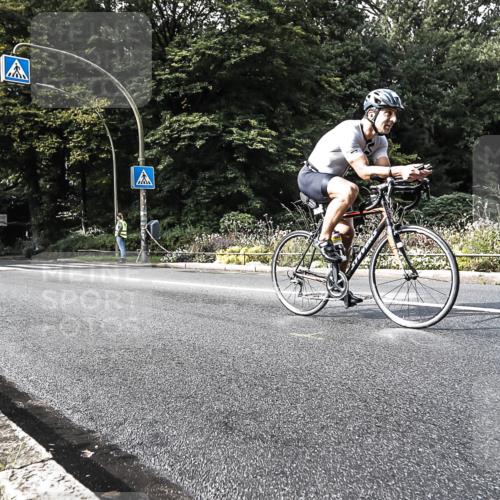 13.09.2026 - Stadtparktriathlon H.Heesch http://msf.ph/oto/10379789 13.09.2026 10:52:18 Radfahren 463, 505 meine-sportfotos.de