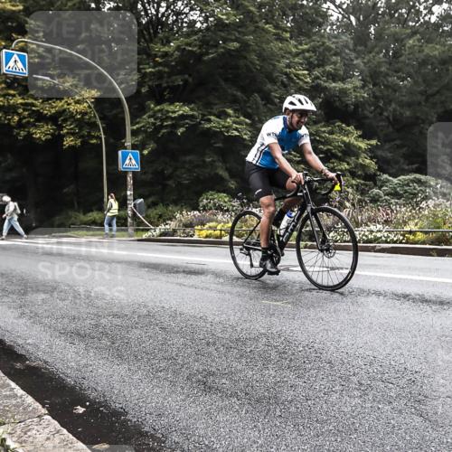 13.09.2026 - Stadtparktriathlon H.Heesch http://msf.ph/oto/10379804 13.09.2026 10:14:59 Radfahren 217, 339 meine-sportfotos.de