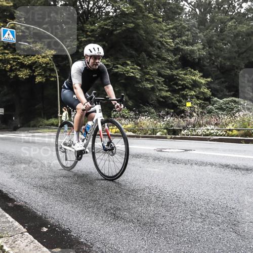 13.09.2026 - Stadtparktriathlon H.Heesch http://msf.ph/oto/10379823 13.09.2026 10:15:25 Radfahren 219, 306 meine-sportfotos.de