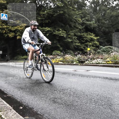13.09.2026 - Stadtparktriathlon H.Heesch http://msf.ph/oto/10379848 13.09.2026 10:15:37 Radfahren 218, 293, 329, 341 meine-sportfotos.de