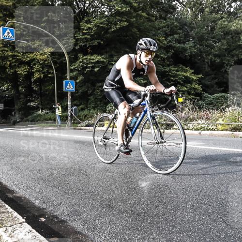 13.09.2026 - Stadtparktriathlon H.Heesch http://msf.ph/oto/10379914 13.09.2026 10:52:24 Radfahren 564 meine-sportfotos.de