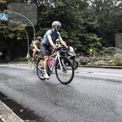 13.09.2026 - Stadtparktriathlon H.Heesch http://msf.ph/oto/10379915 13.09.2026 10:16:24 Radfahren 211, 221, 227, 287, 345 meine-sportfotos.de