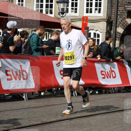 13.09.2026 - 21. swb-Marathon Bremen Strokosch-Dieckow http://msf.ph/oto/10379919 13.09.2026 11:04:24 Ziel 10291, 10390, 10403, 10516, 10607, 10659, 10671, 10672, 10720, 10726, 10912, 10913, 11149, 11221, 11318, 11319, 11470, 11471, 11511, 11539, 11618, 11726, 11909, 12001, 12103, 12113, 12140, 12260, 12276, 12392, 12433, 12504, 10160, 10711, 10755, 10877, 11114, 11364, 11592, 11761, 11991 meine-sportfotos.de