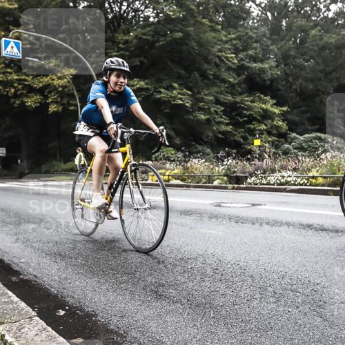 13.09.2026 - Stadtparktriathlon H.Heesch http://msf.ph/oto/10379945 13.09.2026 10:16:32 Radfahren 224, 284, 348, 351 meine-sportfotos.de