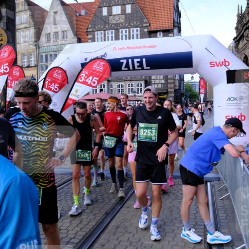 13.09.2026 - 21. swb-Marathon Bremen Tim E. http://msf.ph/oto/10379956 13.09.2026 13:15:35 Ziel 1664, 3357, 3743, 4111, 4382, 4646, 4992, 5003, 5149, 5385, 6011, 6526, 6773, 6902, 7346, 7432, 7497, 7515, 7717, 7730, 8086, 8254, 8255, 9253, 9338, 9483, 13137, 13139 meine-sportfotos.de