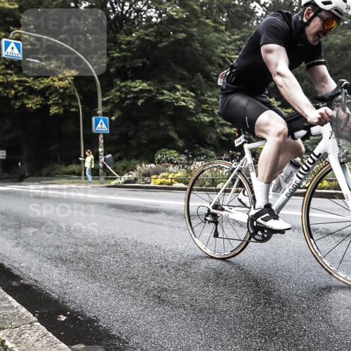 13.09.2026 - Stadtparktriathlon H.Heesch http://msf.ph/oto/10379964 13.09.2026 10:16:55 Radfahren 244 meine-sportfotos.de