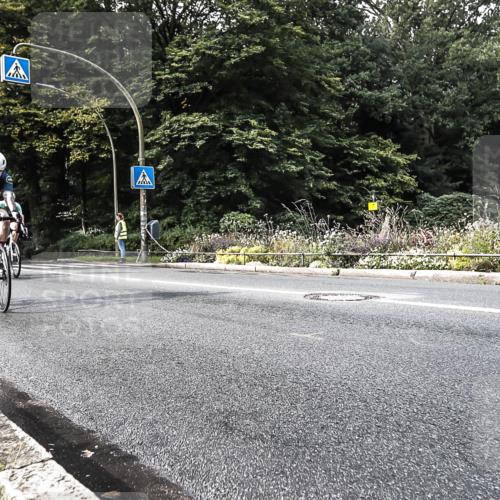13.09.2026 - Stadtparktriathlon H.Heesch http://msf.ph/oto/10379978 13.09.2026 10:52:27 Radfahren 490, 564, 568, 575, 581 meine-sportfotos.de