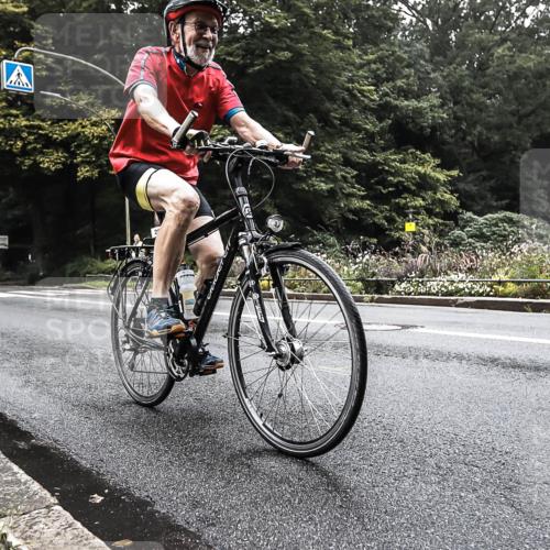 13.09.2026 - Stadtparktriathlon H.Heesch http://msf.ph/oto/10379979 13.09.2026 10:17:09 Radfahren 269 meine-sportfotos.de