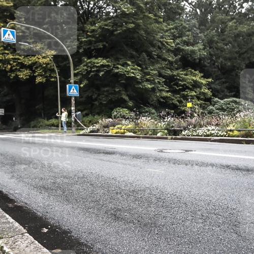 13.09.2026 - Stadtparktriathlon H.Heesch http://msf.ph/oto/10380004 13.09.2026 10:17:28 Radfahren 215, 228, 292 meine-sportfotos.de