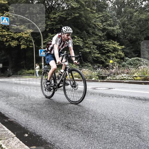 13.09.2026 - Stadtparktriathlon H.Heesch http://msf.ph/oto/10380012 13.09.2026 10:17:33 Radfahren 228, 317 meine-sportfotos.de