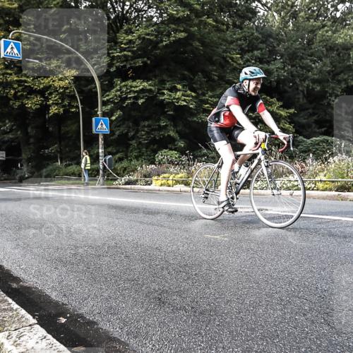 13.09.2026 - Stadtparktriathlon H.Heesch http://msf.ph/oto/10380022 13.09.2026 10:52:30 Radfahren 371, 490, 502, 568, 575, 581 meine-sportfotos.de