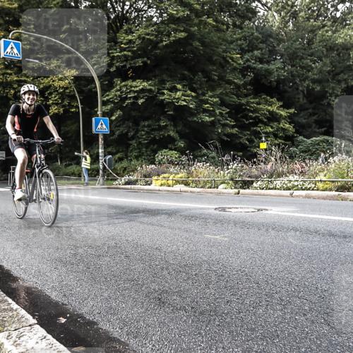 13.09.2026 - Stadtparktriathlon H.Heesch http://msf.ph/oto/10380032 13.09.2026 10:52:30 Radfahren 371, 490, 502, 568, 575, 581 meine-sportfotos.de