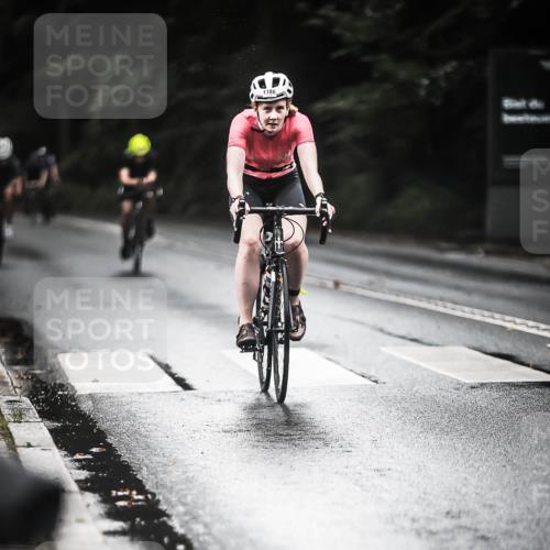 13.09.2026 - Stadtparktriathlon H.Heesch http://msf.ph/oto/10380033 13.09.2026 12:24:28 Radfahren 965, 977, 1025, 1053, 1111, 1186 meine-sportfotos.de