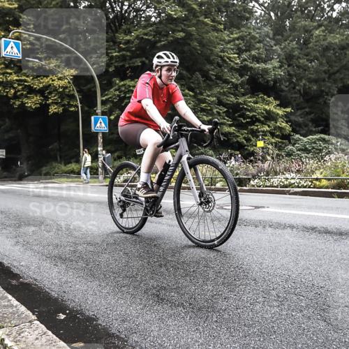 13.09.2026 - Stadtparktriathlon H.Heesch http://msf.ph/oto/10380037 13.09.2026 10:17:55 Radfahren 283 meine-sportfotos.de