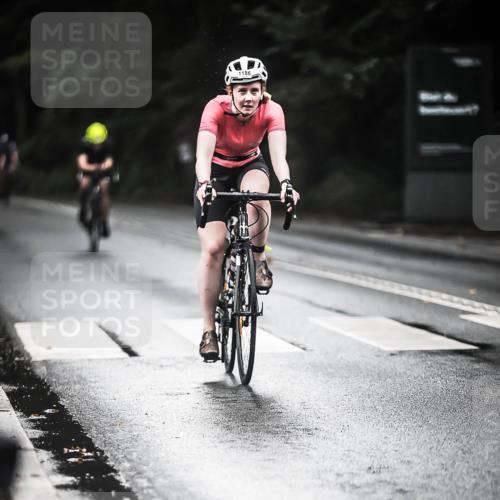 13.09.2026 - Stadtparktriathlon H.Heesch http://msf.ph/oto/10380038 13.09.2026 12:24:28 Radfahren 965, 977, 1025, 1053, 1111, 1186 meine-sportfotos.de
