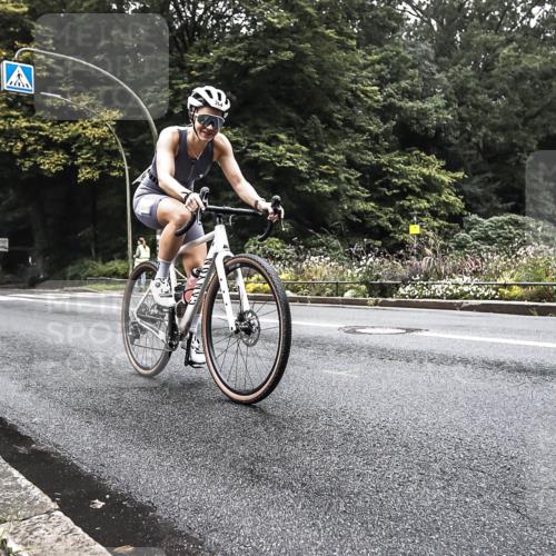 13.09.2026 - Stadtparktriathlon H.Heesch http://msf.ph/oto/10380059 13.09.2026 10:18:03 Radfahren 316, 364, 421 meine-sportfotos.de
