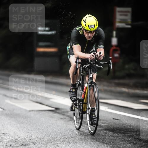 13.09.2026 - Stadtparktriathlon H.Heesch http://msf.ph/oto/10380080 13.09.2026 12:24:31 Radfahren 977, 1039, 1044, 1053, 1111, 1186 meine-sportfotos.de